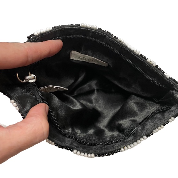 Beaded black and white vintage Chico's clutch - Picture 6 of 9